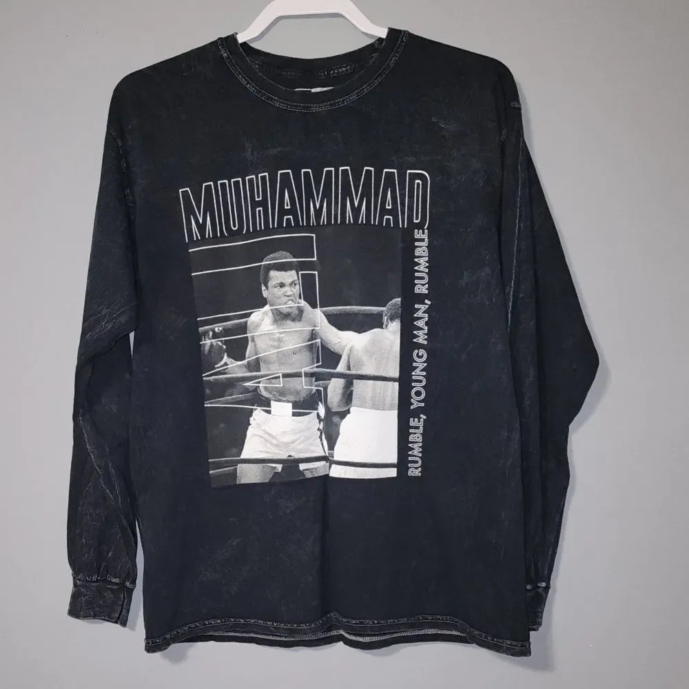 Muhammed Ali Long Sleeve T-shirt, Size Men's Small
